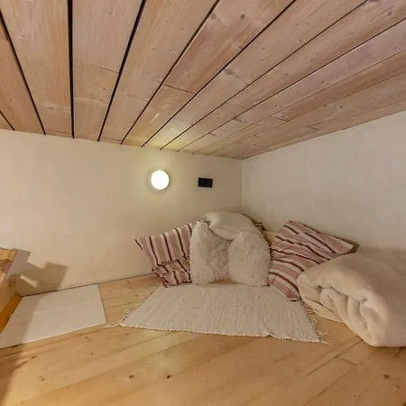 Iq Wood Apartment Ljubljana
