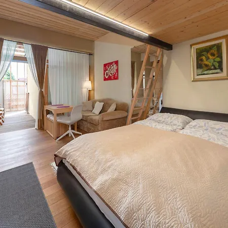 Iq Wood Apartment Ljubljana